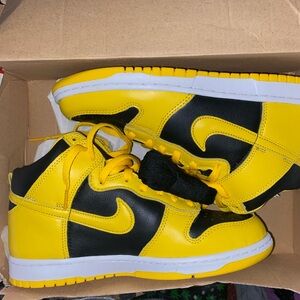 Nike Kids Shoes Yellow and Black